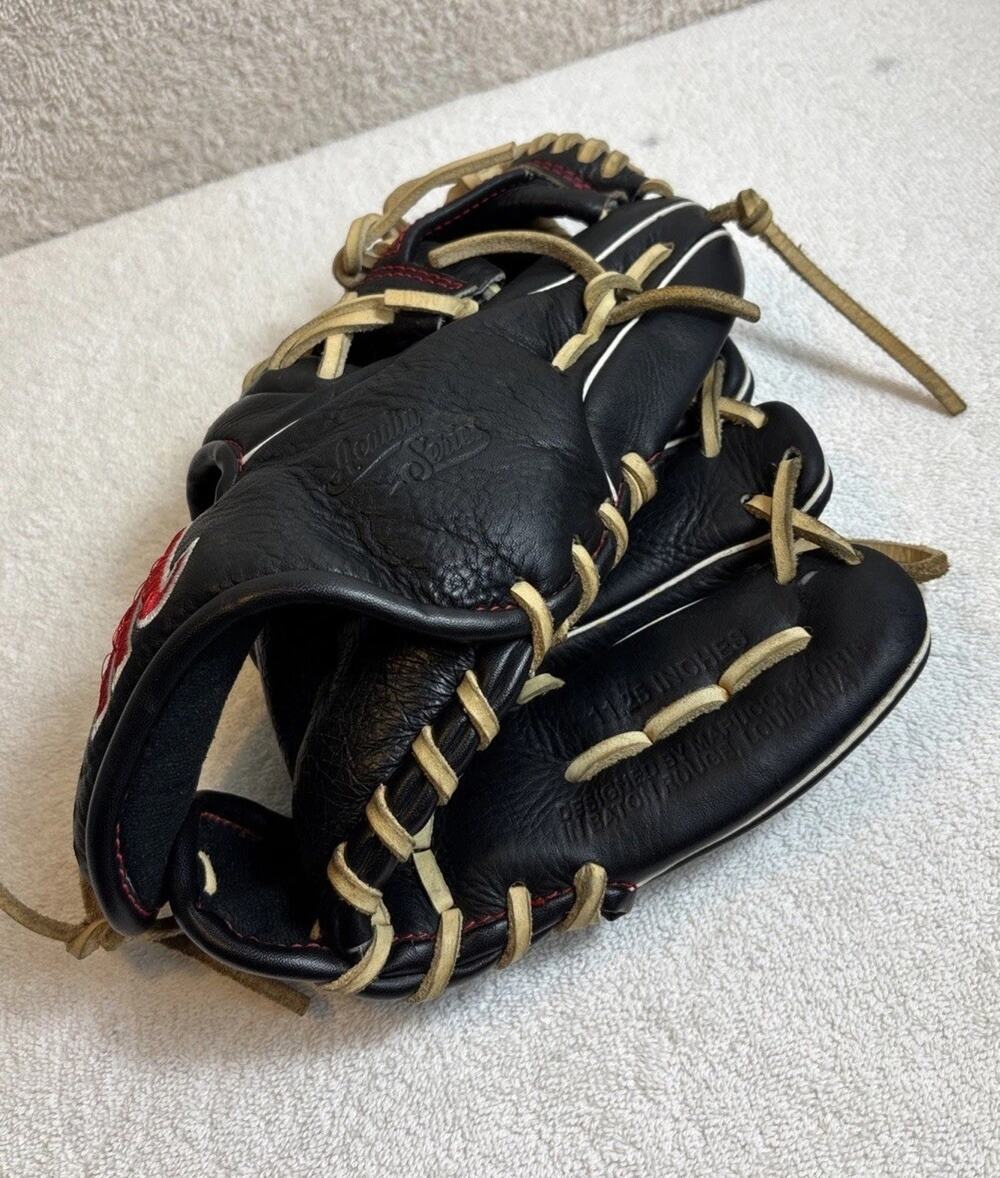 Marucci Acadia Series AC42A2 11.25” Left Baseball Glove Mitt Black M Type 11 ¼"